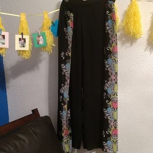 Vacation ready pants